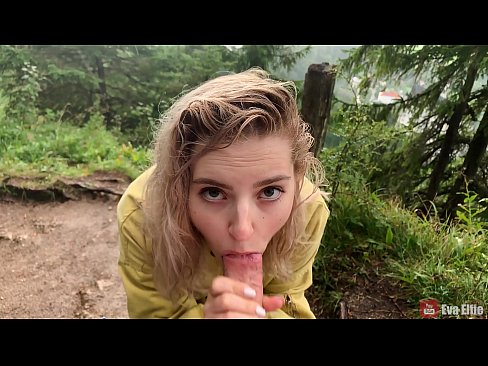 ❤️ Ragazza ingoia lo sperma dopo un pompino in pubblico - Eva Elfi Video di sessoal it.dickies-shop.ru ❌️