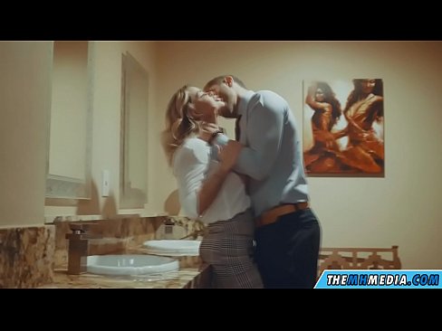 ❤️ Quando una bionda formosa ti seduce in un bagno pubblico Video di sessoal it.dickies-shop.ru ❌️
